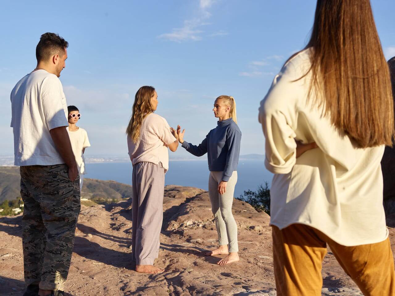 Read more about the article How Do You Show Compassion to Others? Simple Daily Practices