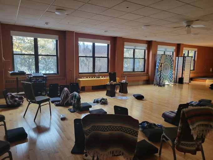 mindful awareness research center